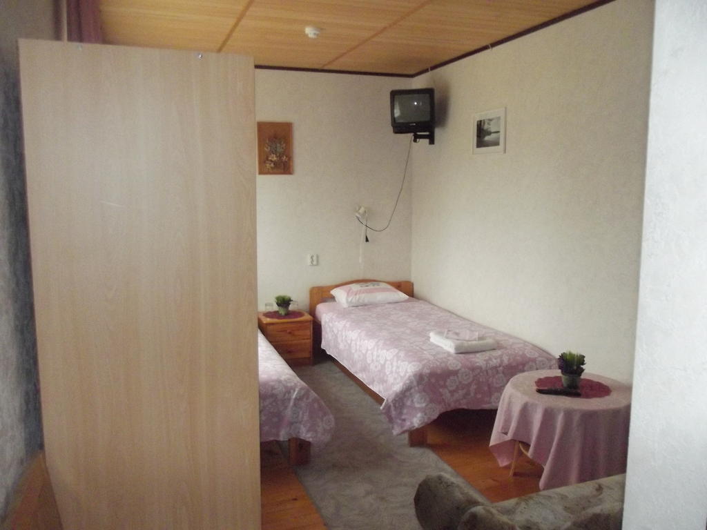 Kure Guesthouse Rahinge Extérieur photo